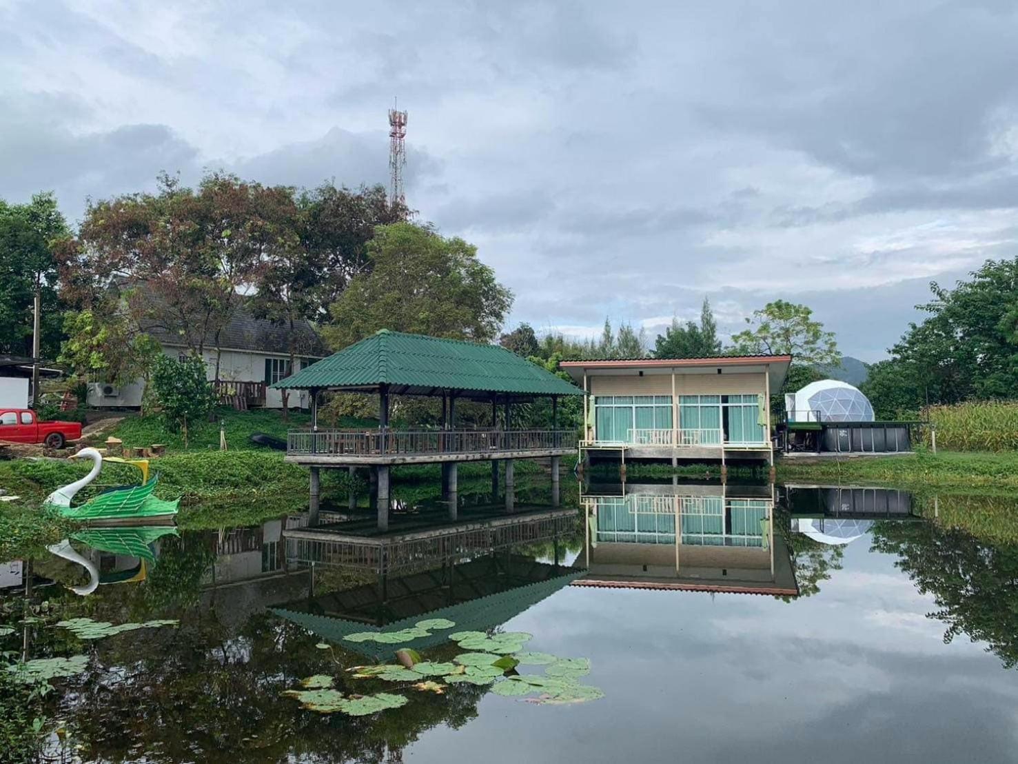 Sleepy Lagoon 3* Mu Si