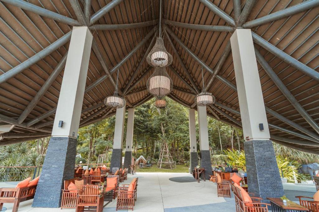 River Kwai Village 4*