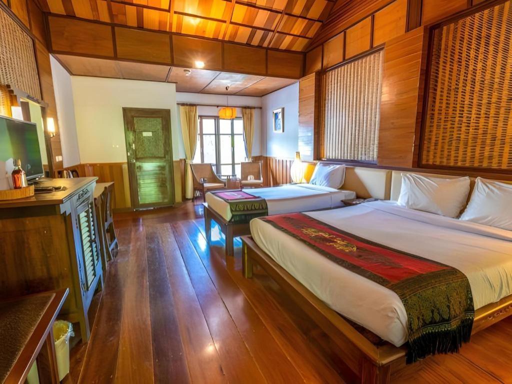 River Kwai Village 4*