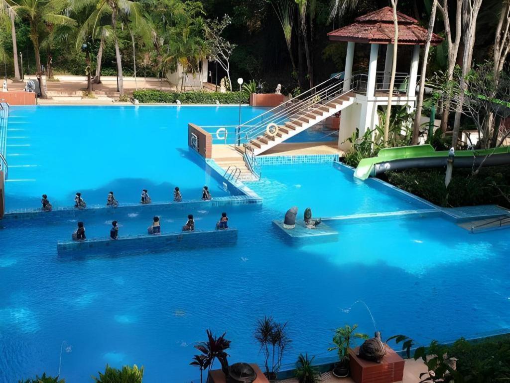 Hotel River Kwai Village 4*
