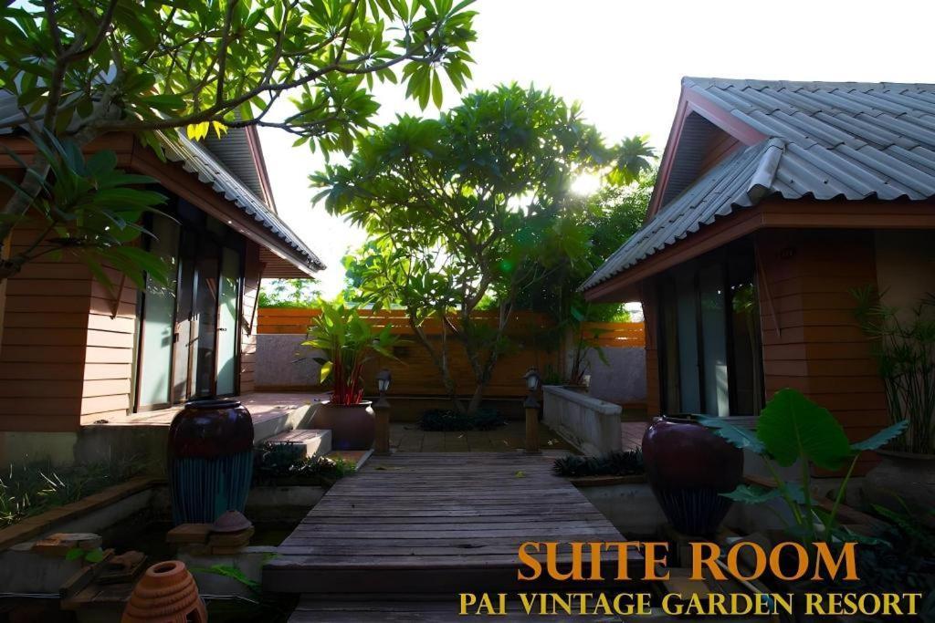 Resort Vintage Garden