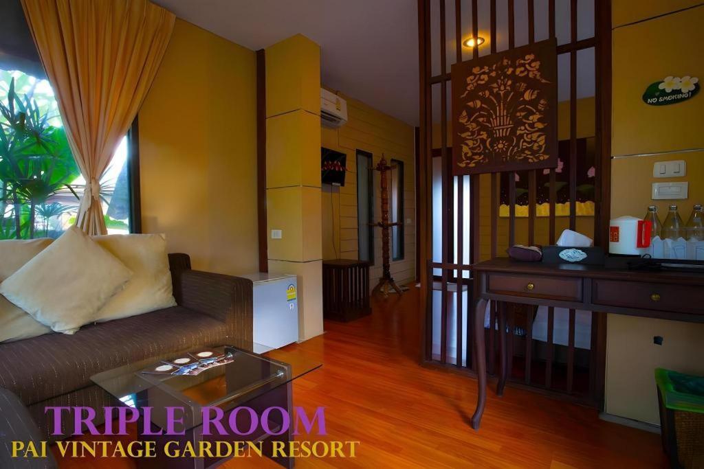 Resort Vintage Garden