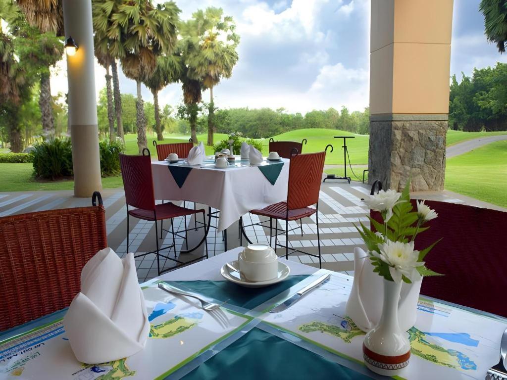 View And Golf Club HHQ