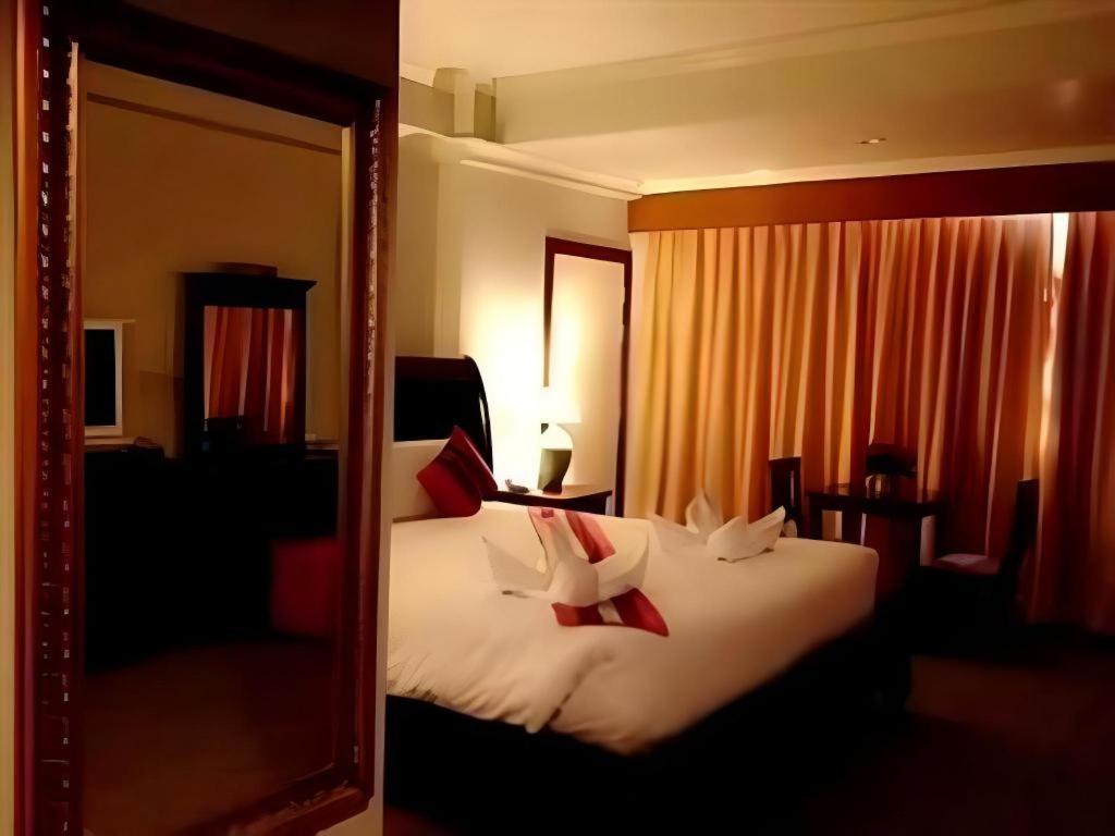 Hotel Thepnakorn Buriram