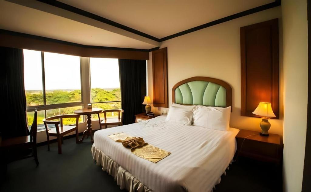 Thepnakorn Hotel Buriram