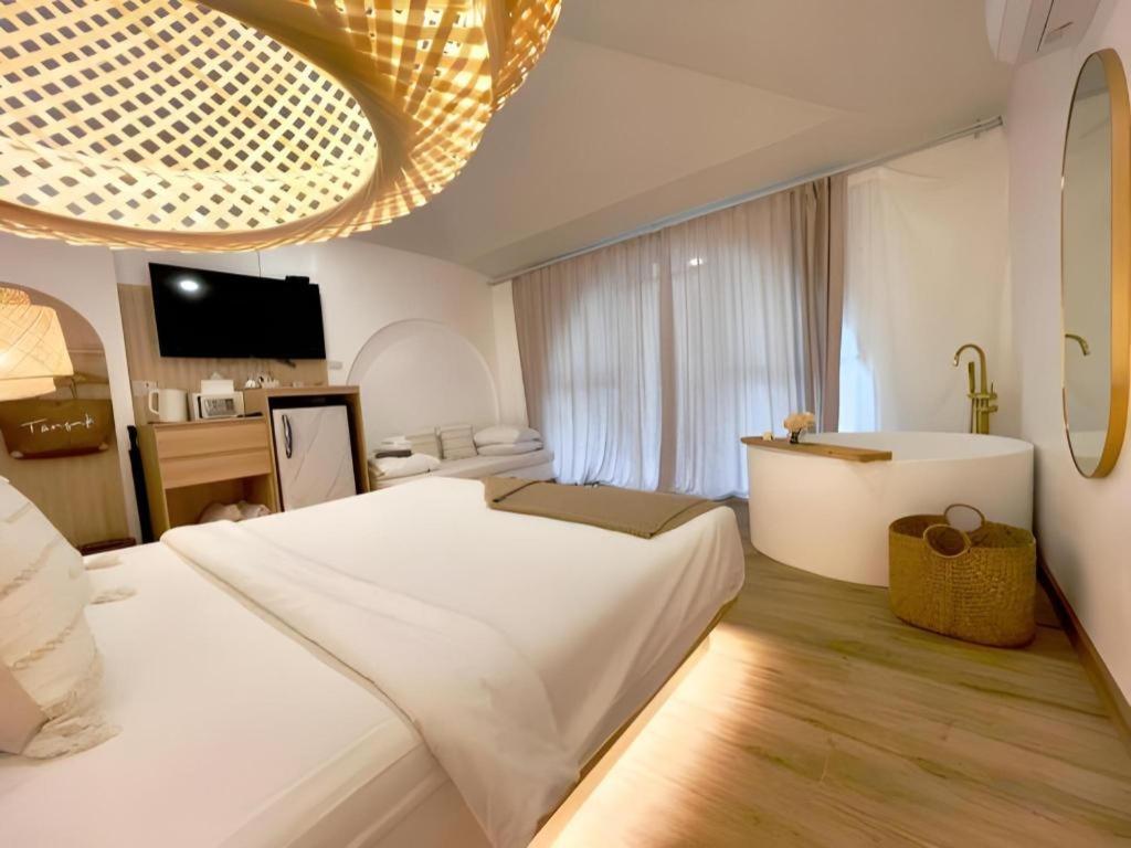 Tonsak Resort 3*