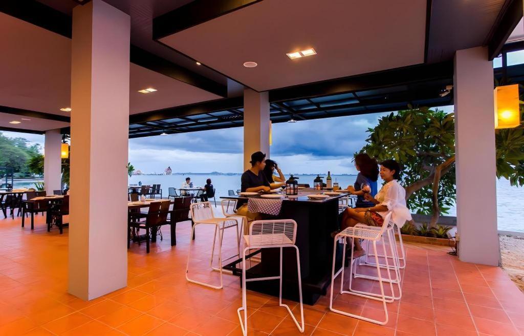 Hotel The Loft Seaside Sriracha Hotel