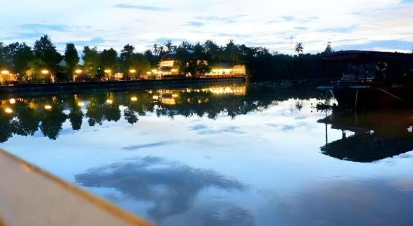 Ruennamyen Amphawa 3* Samut Songkhram