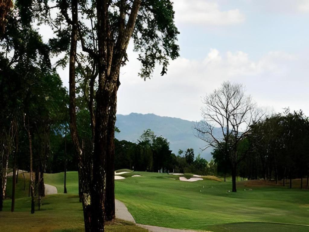 Resort Royal Hills Golf And