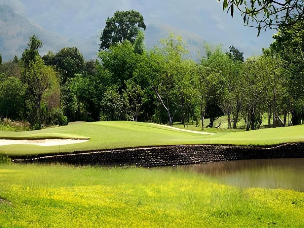 Royal Hills Golf And 3* Nakhon Nayok