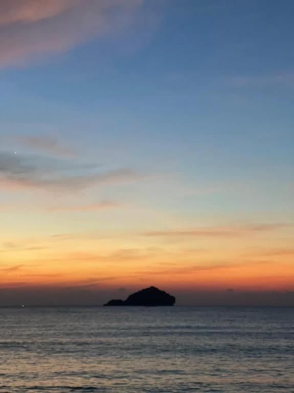 Pearl By The Sea 3*