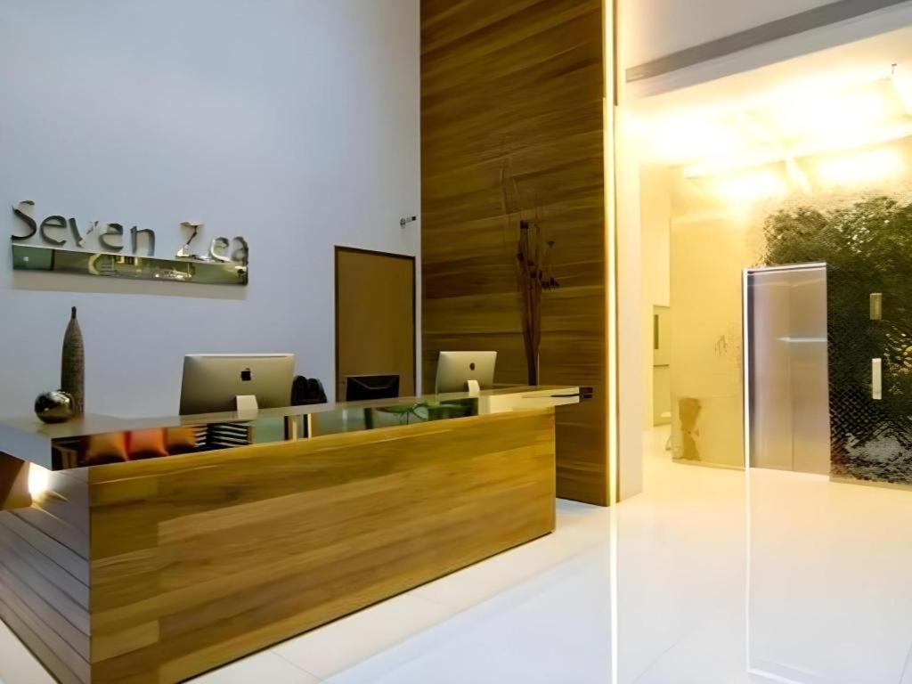 Seven Zea Chic Hotel 3*