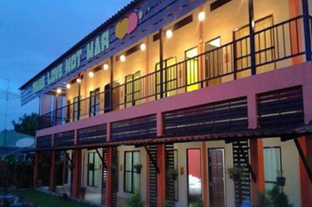 Lodge Sawasdee River Kwai