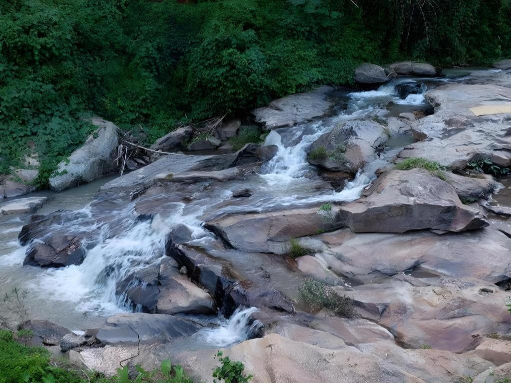 Resort Sai Nam Wang Ban Huai Rin