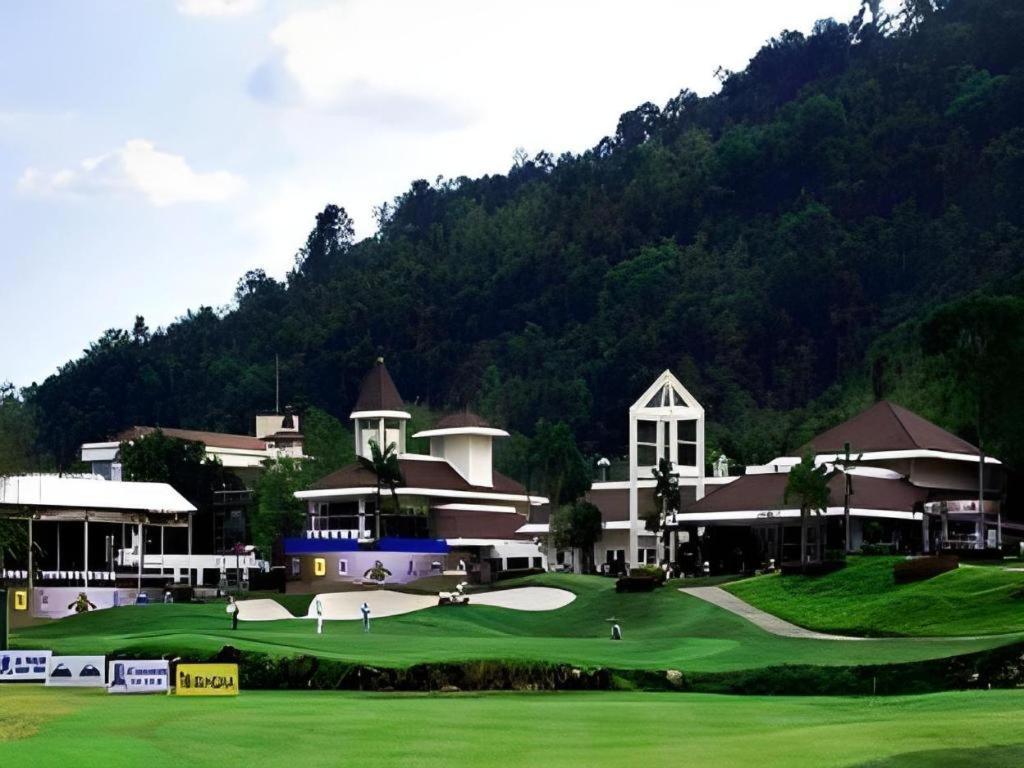 Royal Hills Golf And 3*