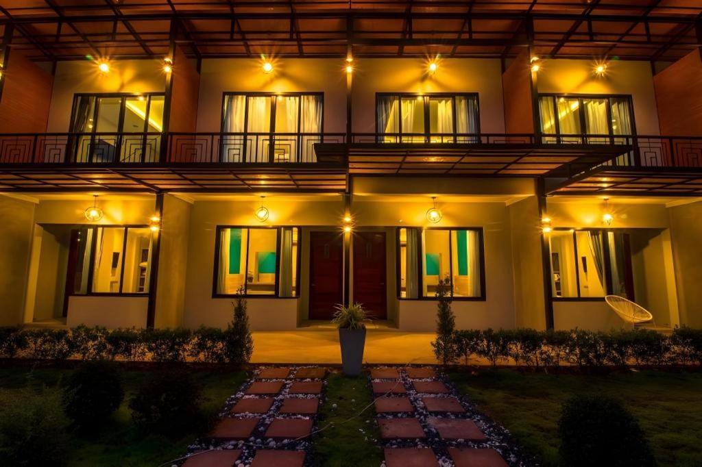 Resort Seesea 3*