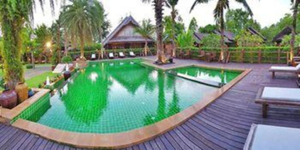 Resort Baan Baitan