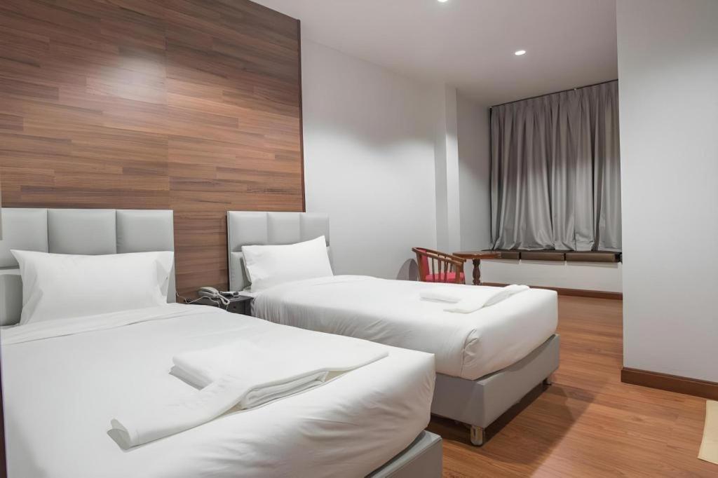 Center Hotel