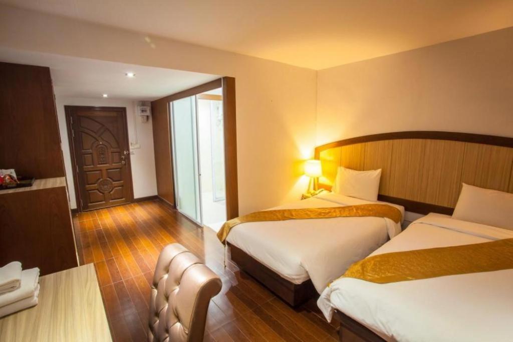 Nh Elegant Hotel 3*