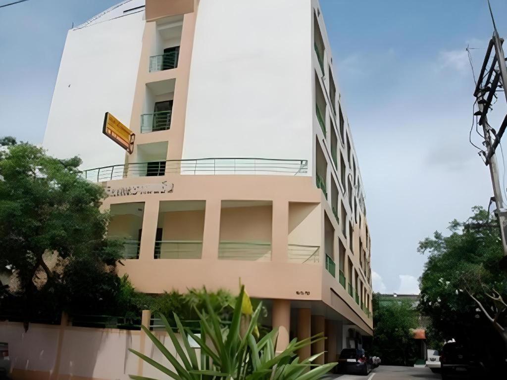 Place Hotel 2*