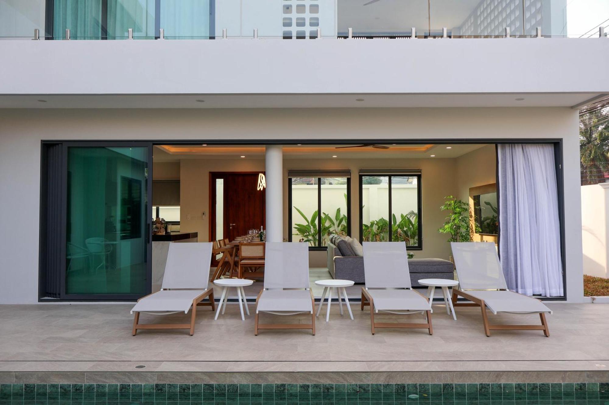 Lavish Duplex Style 4-br Private Pool Rawai