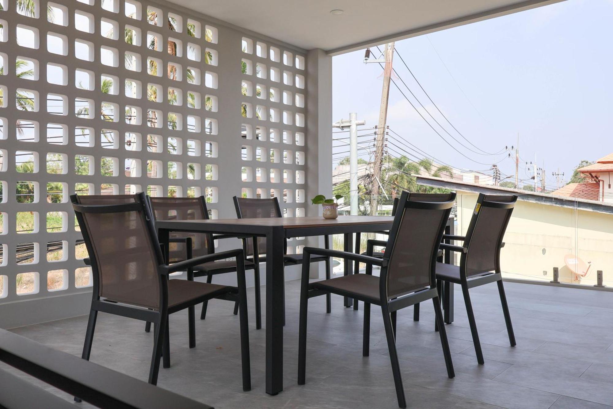Lavish Duplex Style 4-br Private Pool Rawai