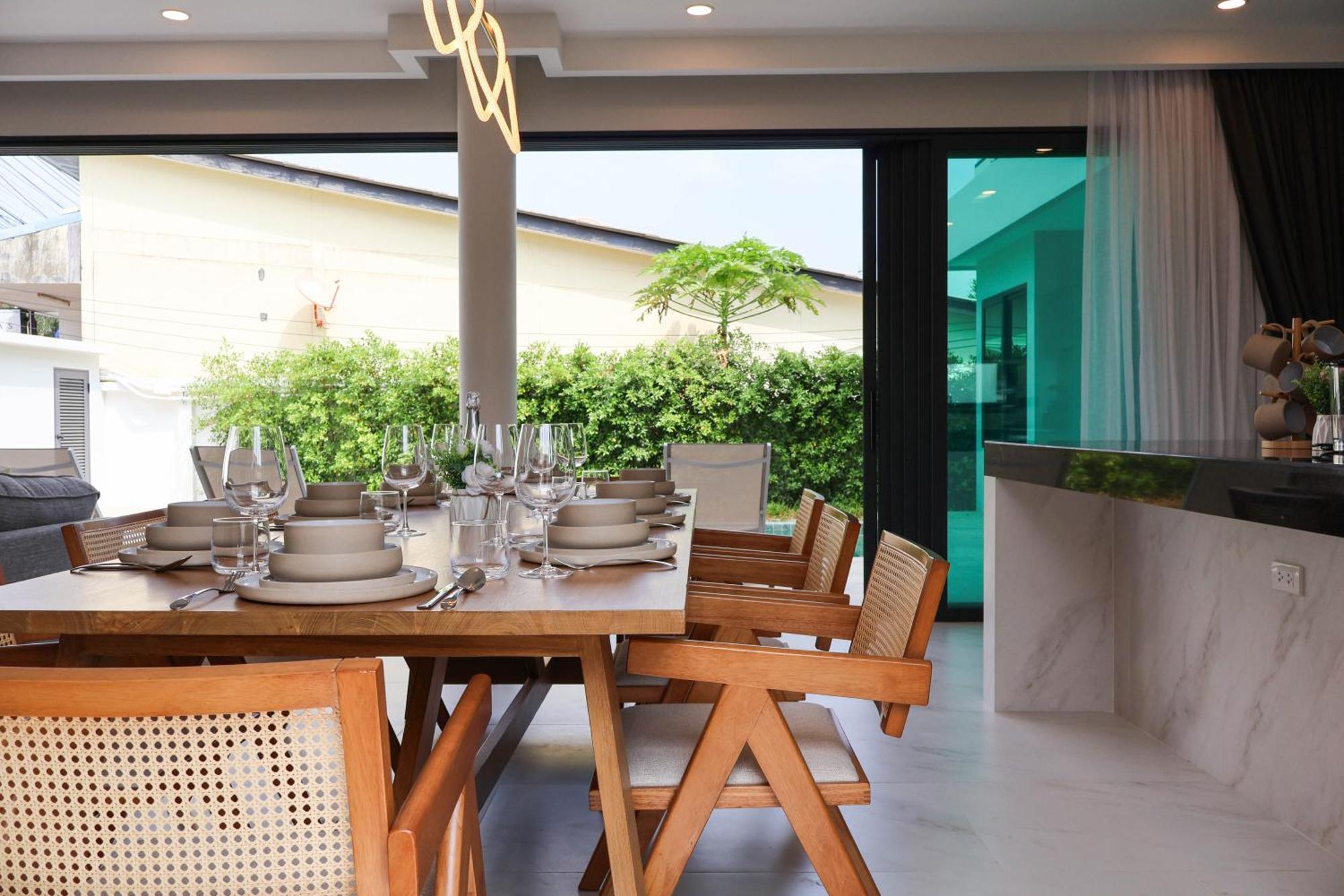 Lavish Duplex Style 4-br Private Pool Rawai