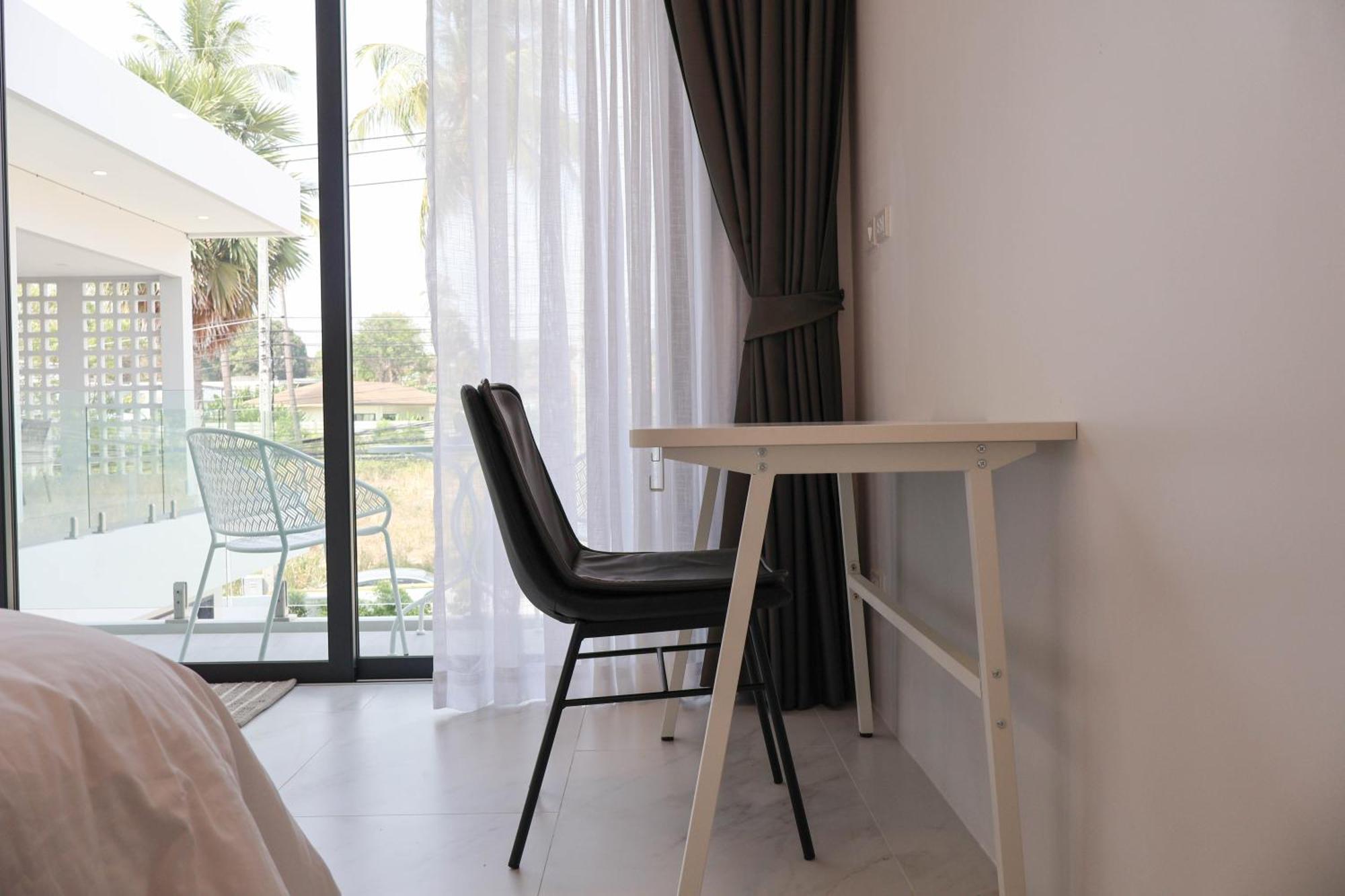 Lavish Duplex Style 4-br Private Pool Rawai