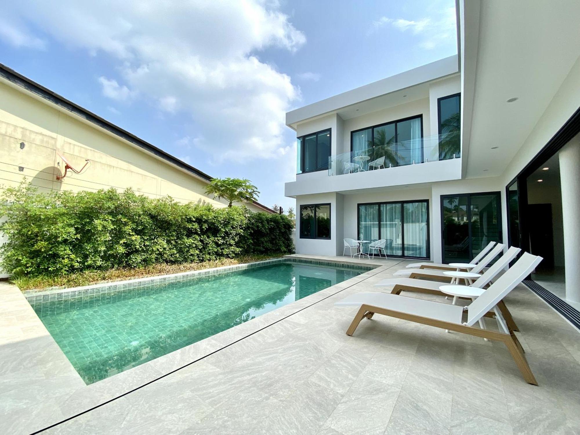 Villa Lavish Duplex Style 4-br Private Pool *