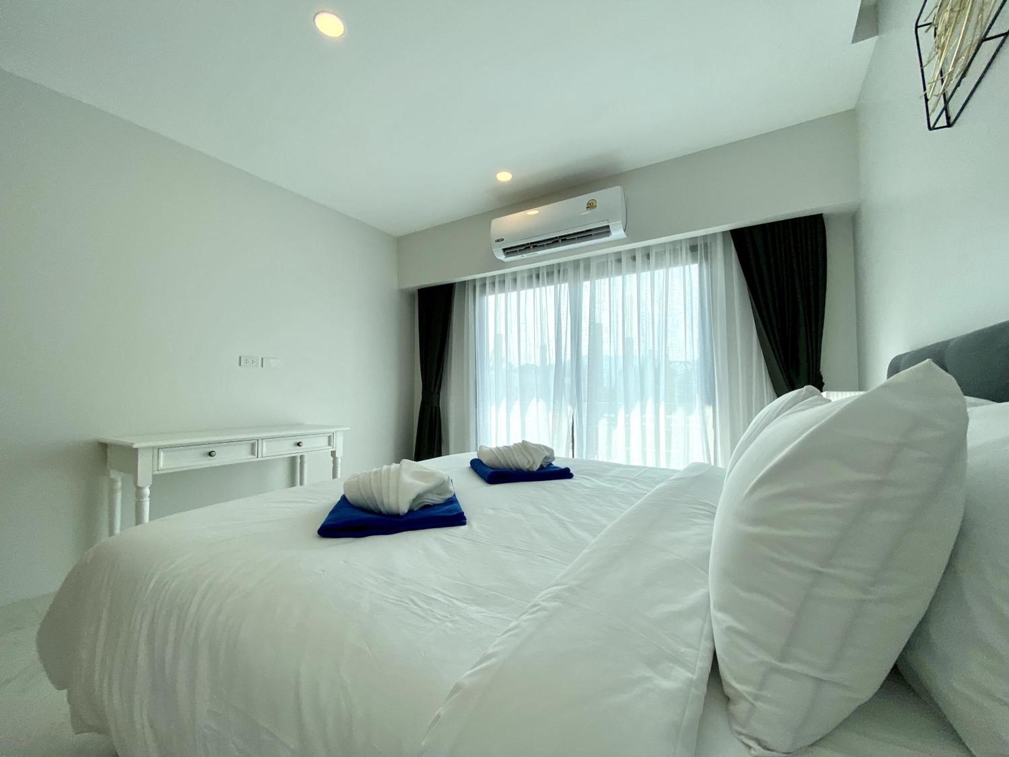 Villa Lavish Duplex Style 4-br Private Pool