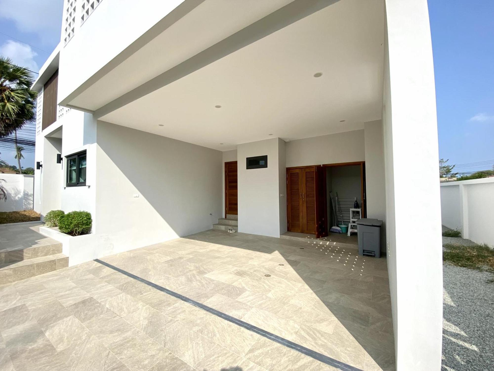 Villa Lavish Duplex Style 4-br Private Pool *