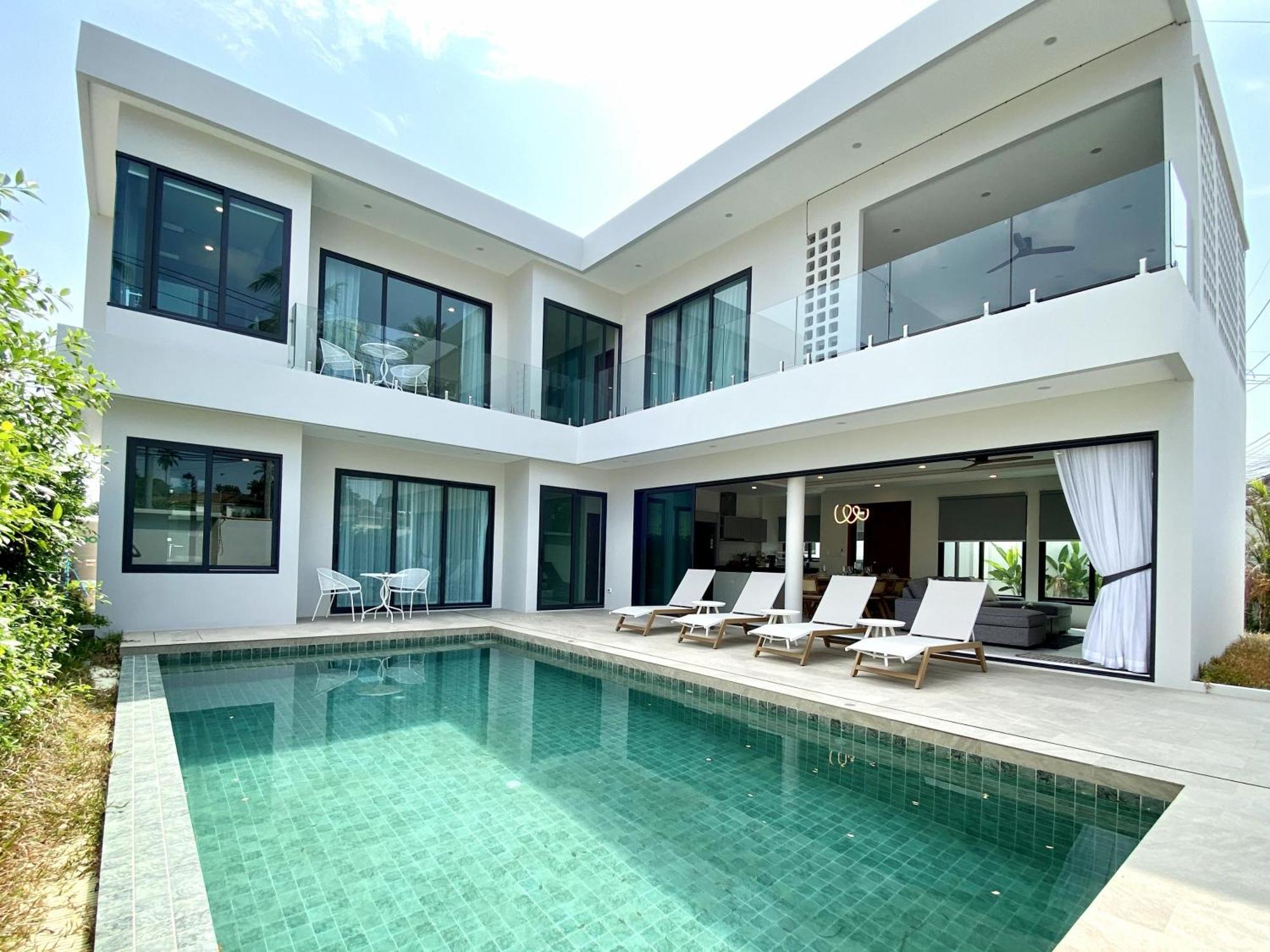 Villa Lavish Duplex Style 4-br Private Pool Rawai
