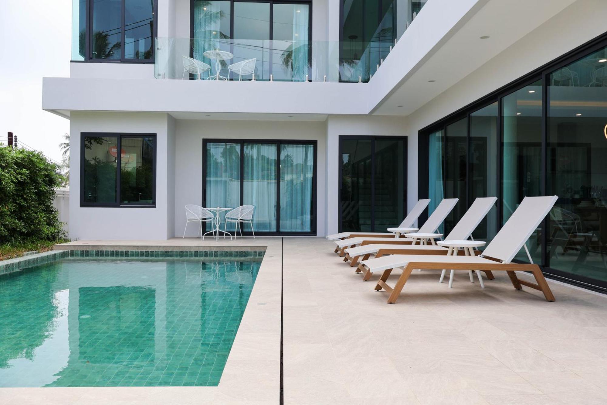 Lavish Duplex Style 4-br Private Pool Villa *