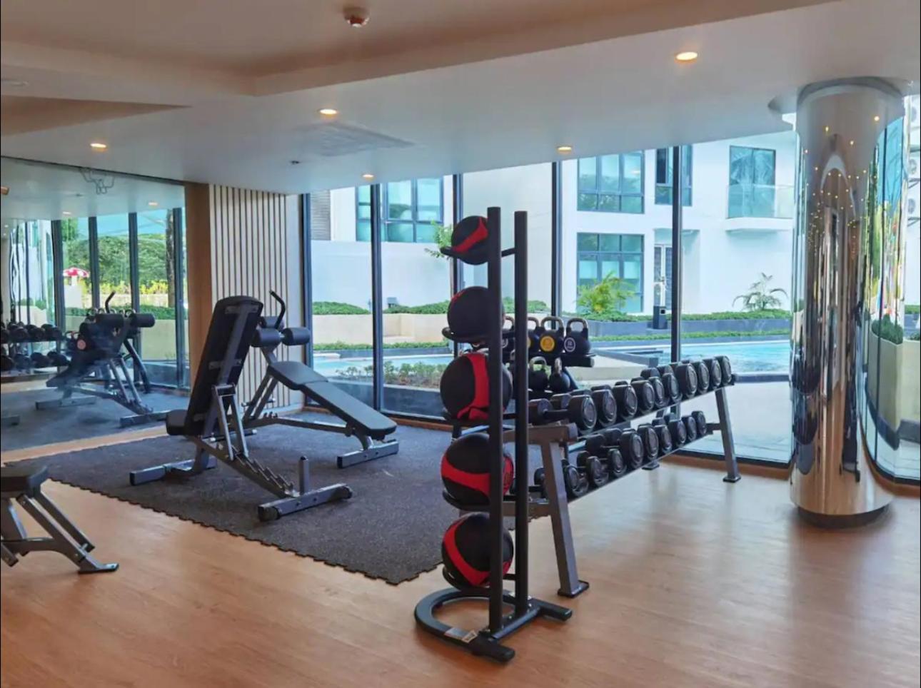Hotel Lavita Naiharn 5*