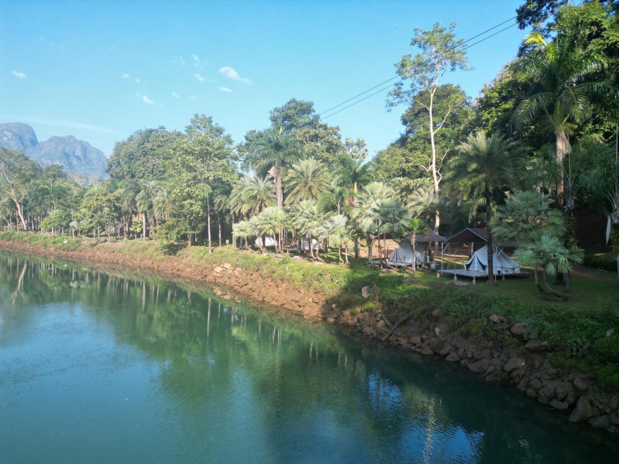 Puprai Tarnnarm 3*