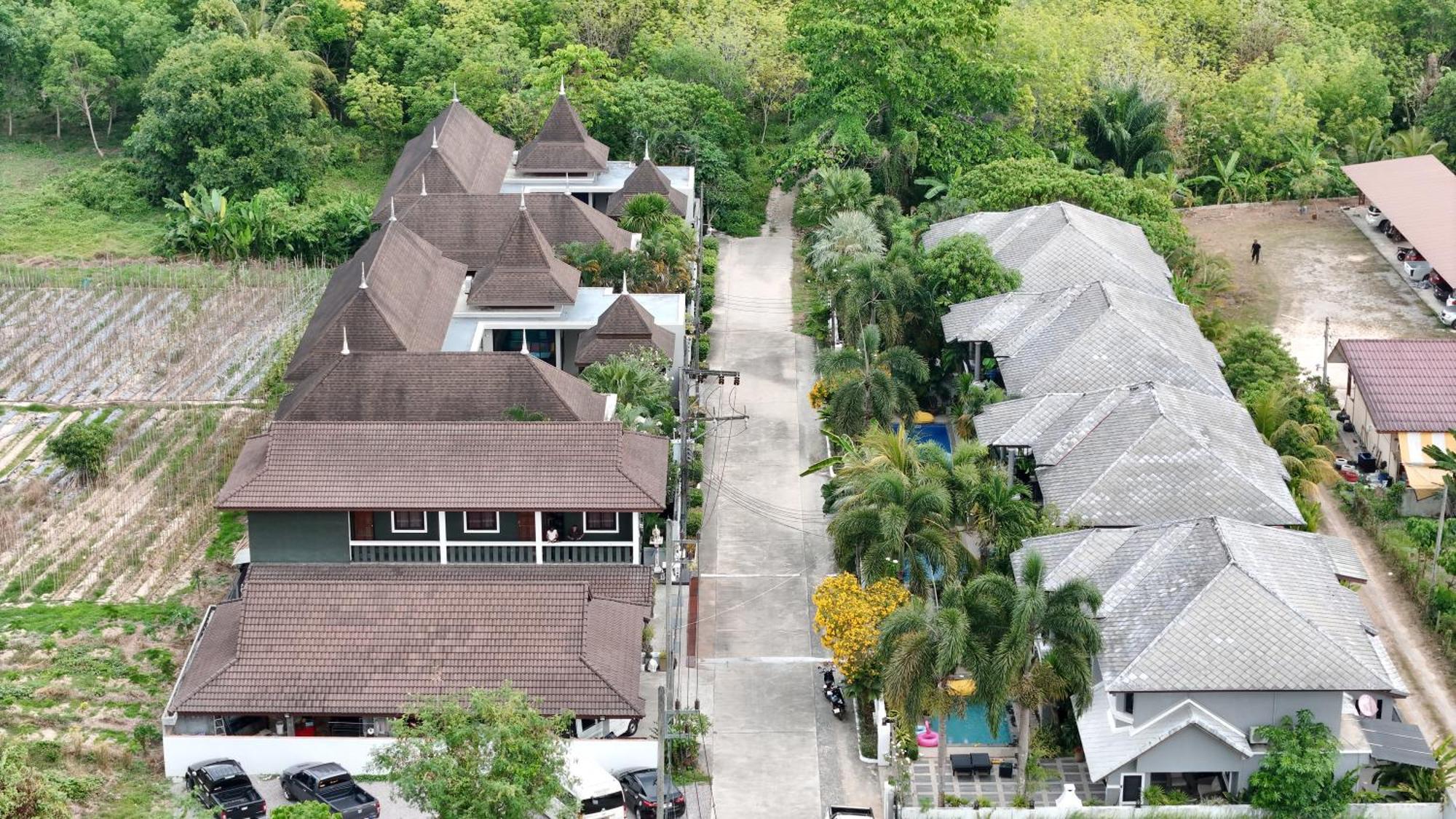 Narintara Private Pool - Free Tuk-tuk Service To The Beach! Villa *