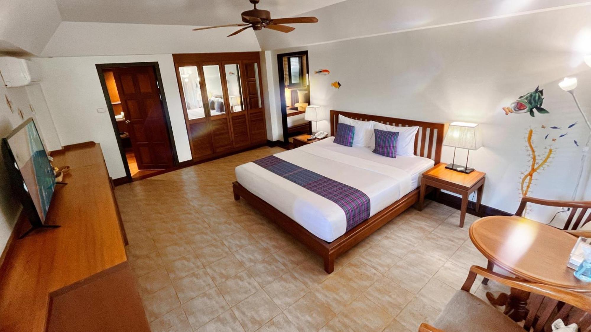 Birds And Bees Resort Pattaya