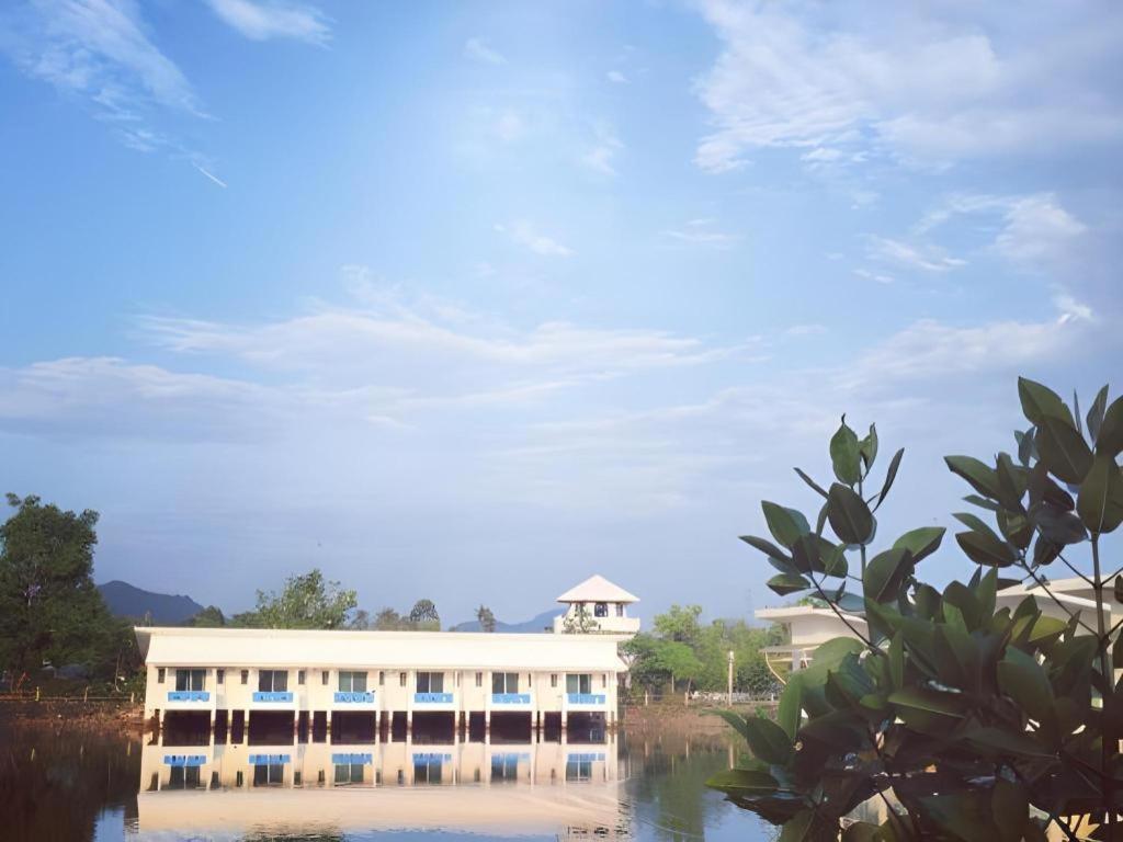Anavilla Tangke Khanom