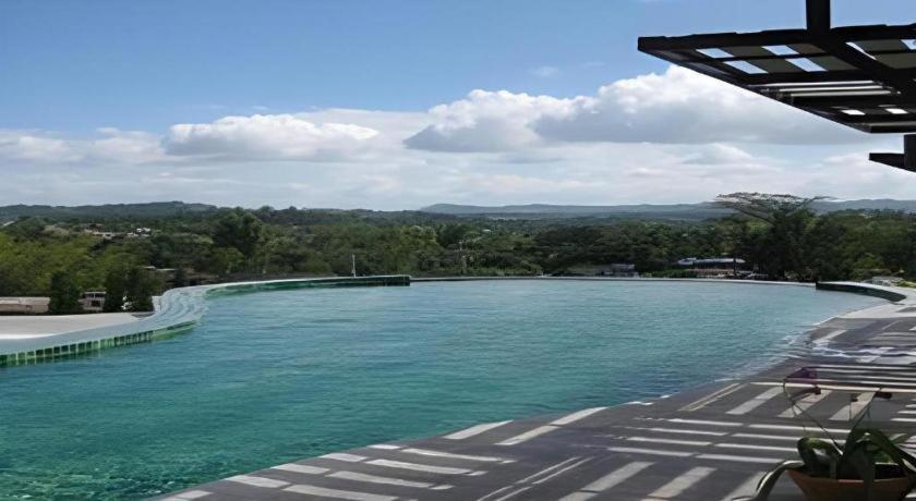 Breeze Hill Resort 3*