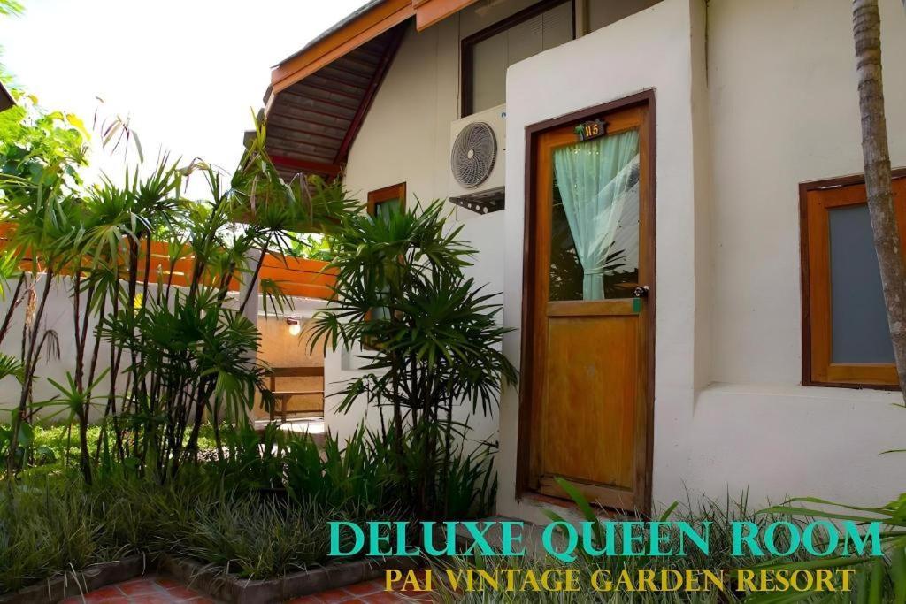 Vintage Garden 3*