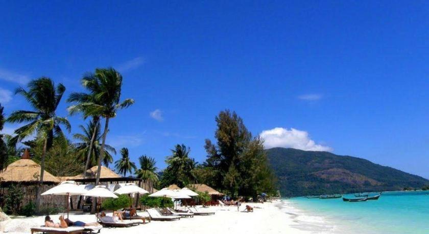 The Breeze Resort 3*