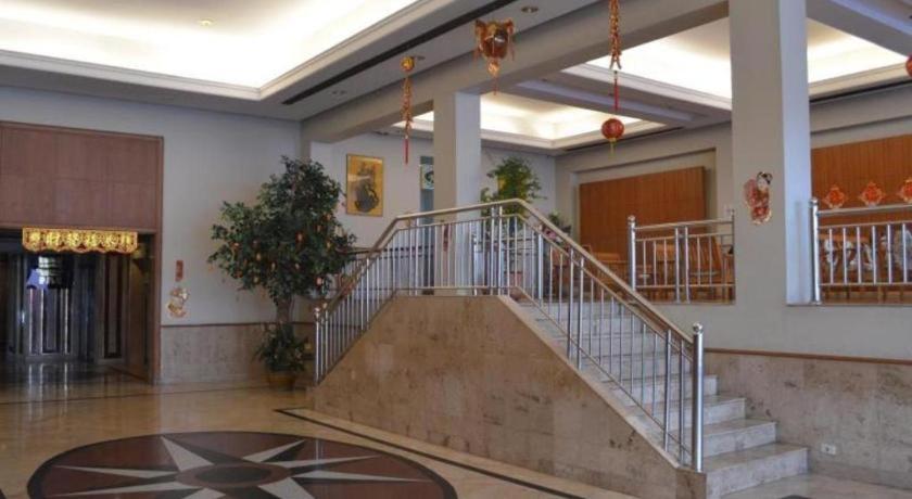 Grand Plaza