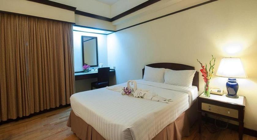 Grand Plaza Hotel