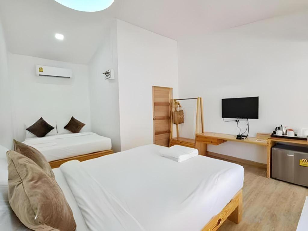 Tonsak Resort 3*