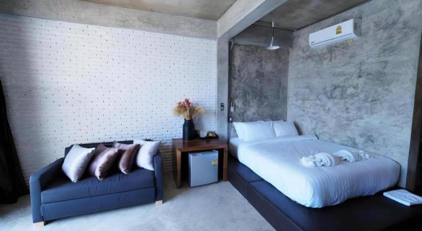 Resort The River Life 3*