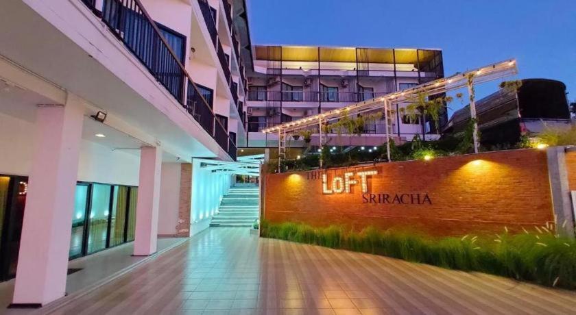 The Loft Seaside Sriracha Hotel Si Racha