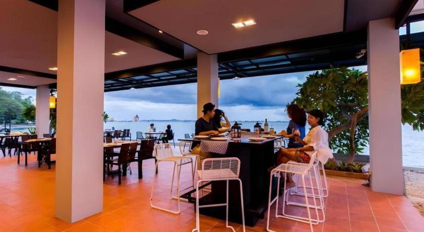 The Loft Seaside Sriracha Hotel Hotel
