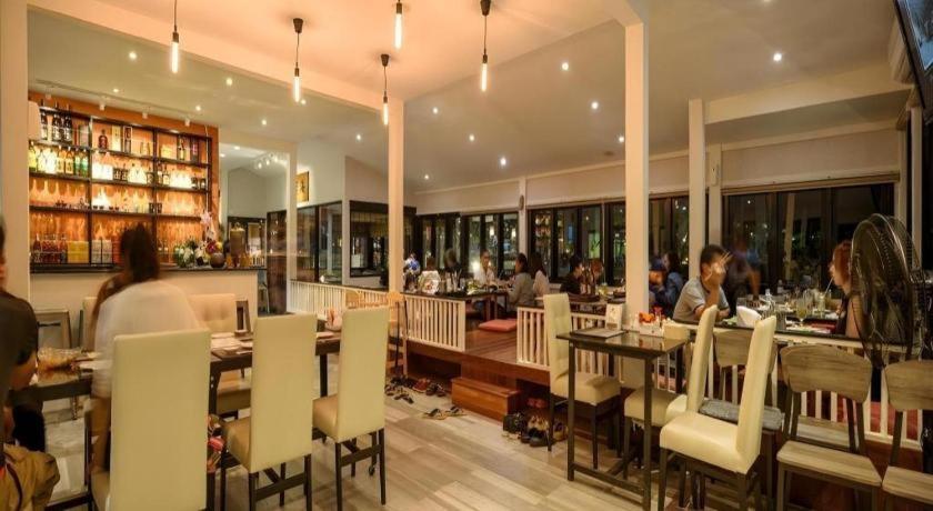 The Loft Seaside Sriracha Hotel 3*
