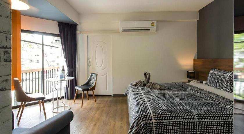 The Loft Seaside Sriracha Hotel 3* Si Racha