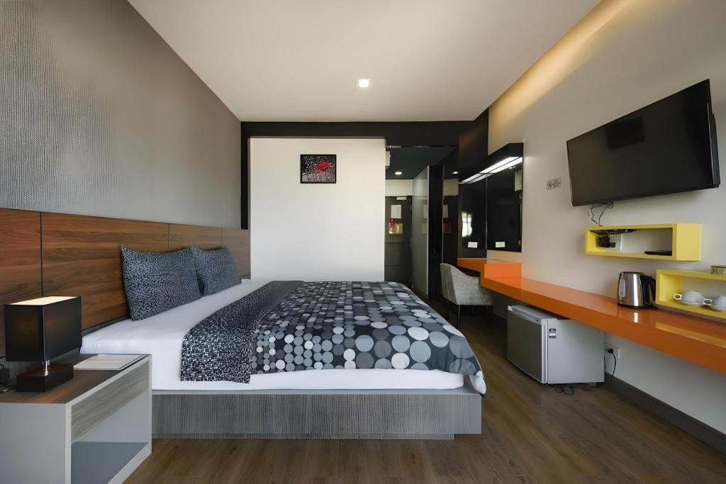 Hotel The Loft Seaside Sriracha Hotel
